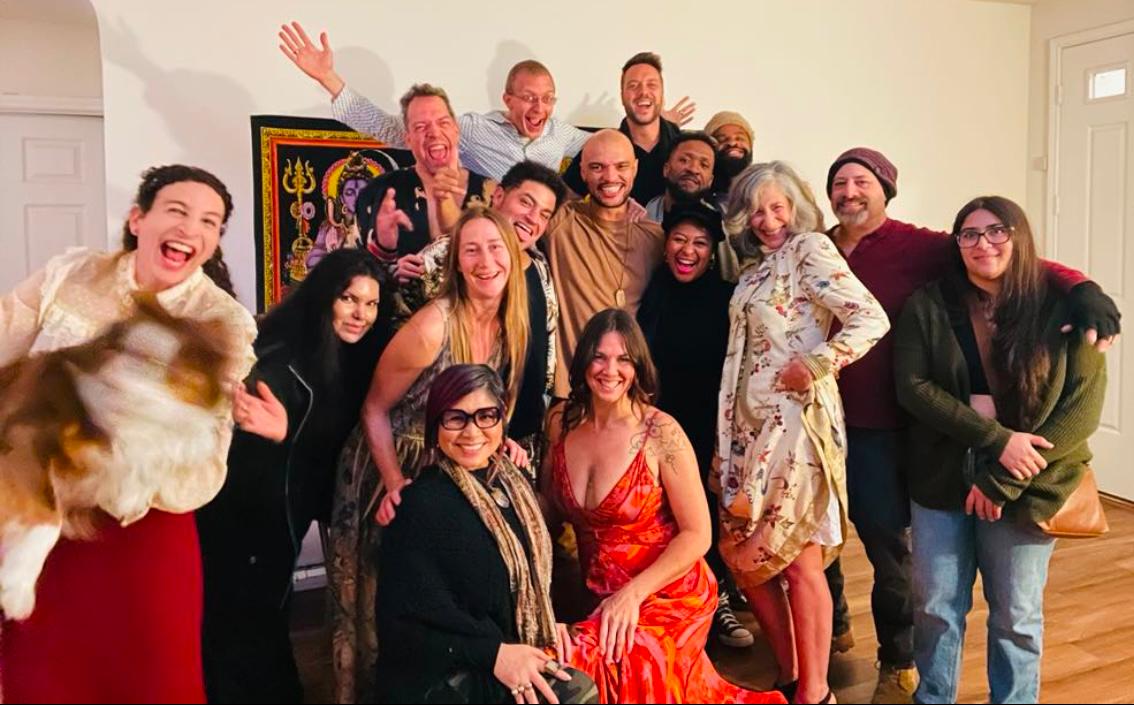 Workshop community — diverse group of entrepreneurs together